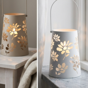 LEKKER LYKT I METALL MED HANK, H 23,5 CM, HVIT