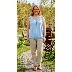 LEKKER VISCOSE TANK TOPP MED STRIKK NEDE LYS BL�