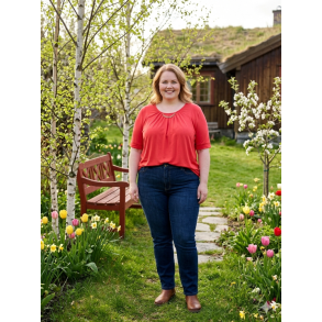 LEKKER VISCOSE TOPP MED STRIKK NEDE, R�D