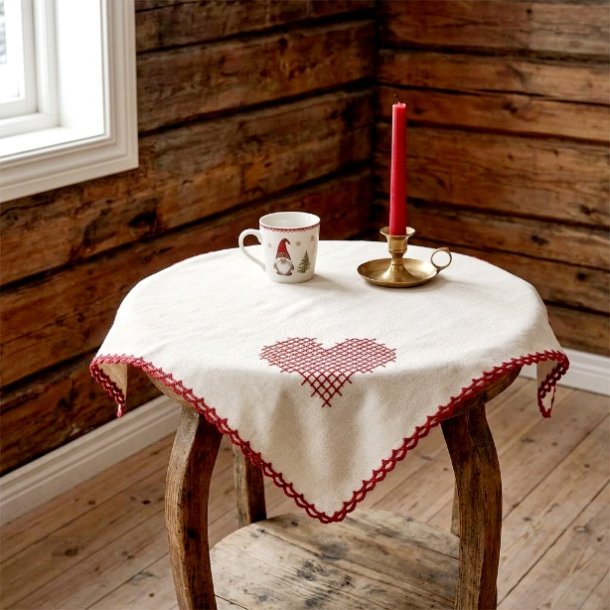 SKJ�NN JULEDUK, OFFWHITE MED R�DT HJERTE, BOMULL, 90 X 90 CM
