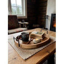 LEKKERT OVALT TREFAT MED METALL HANKER, 35 x 26 CM