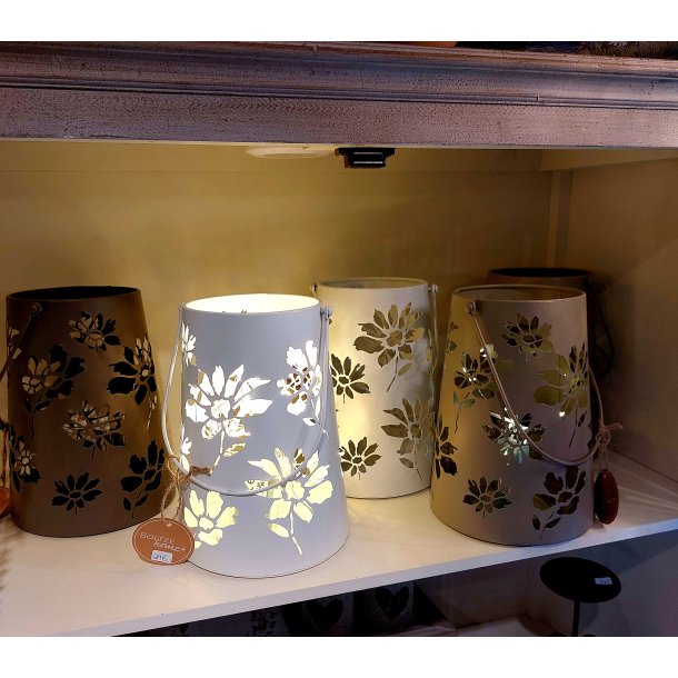 LEKKER LYKT I METALL MED HANK, H 23,5 CM, BEIGE