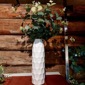 VAKKER HNDLAGET KERAMIKK VASE, HVIT, H 31 CM