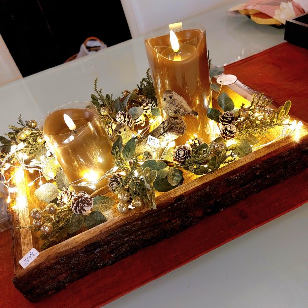 STILIG TREFAT MED RUSTIKK KANT, 27,5 X 37 CM 