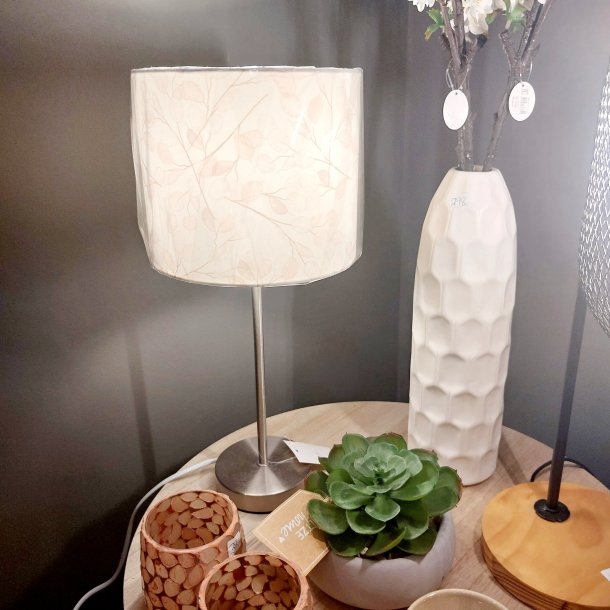 NYDELIG LAMPE MED M�NSTER P� HELE SKJERMEN, H 40 CM