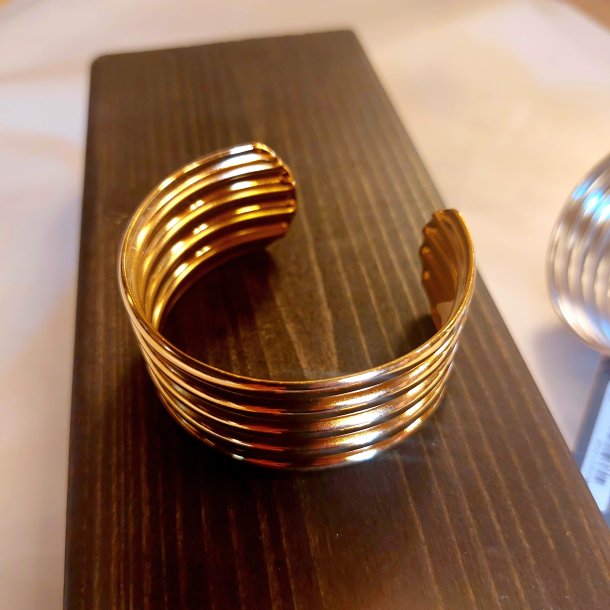 LEKKER ARMRING, GULLFARGET