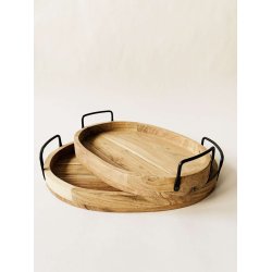 LEKKERT OVALT TREFAT MED METALL HANKER, 40 x 30 CM