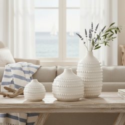 NYDELIG HVIT VASE, H 10 CM