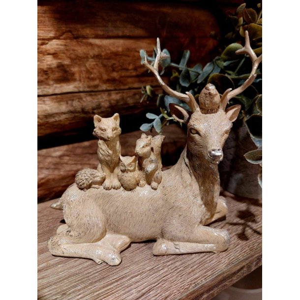 FANTASTISK RDYR FIGUR MED SMDYR P RYGGEN, 13 x 14 CM