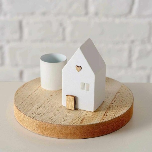 STILIG LYSESTAKE MED HUS, TRE OG METALL, 10 X 6,5 CM