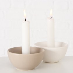 ENKEL OG STILIG LYSESTAKE I KERAMIKK, BEIGE