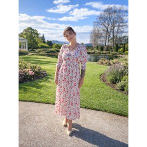 LEKKER KJOLE MED 3/4 ARM OG LOMMER, VISCOSE, ROSA