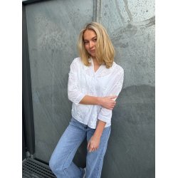 VAKKER BOMULLS BLUSE MED M�NSTER, HVIT