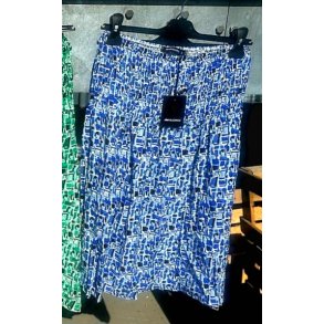 NYDELIG SOMMERSKJ�RT MED BRED STRIKK I LIVET, BL�