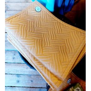 NYDELIG PSKEBRIKKE, OKERGUL, 33 X 45 CM