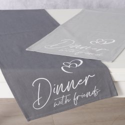 STILIG LPER MED TEKST "DINNER WITH FRIENDS", 40 X 140 CM, LYS GR