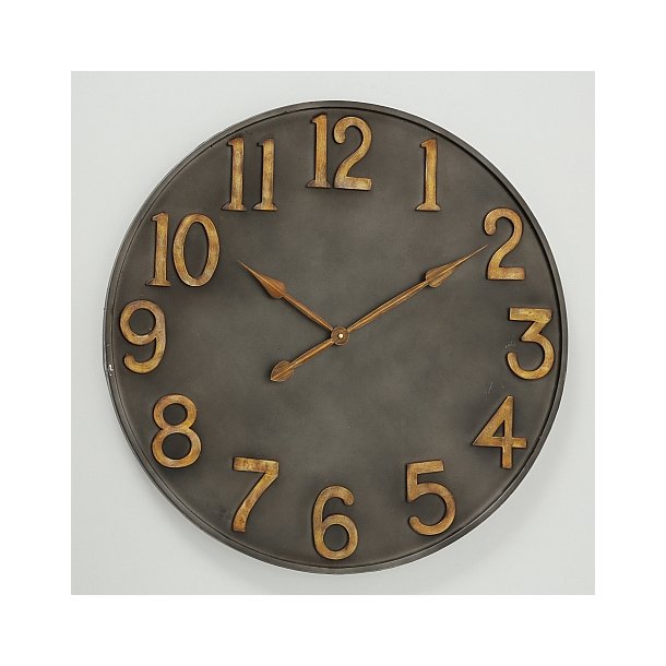 STOR OG TRENDY KLOKKE I SORT METALL MED GULLFARGEDE TALL, � 76 CM