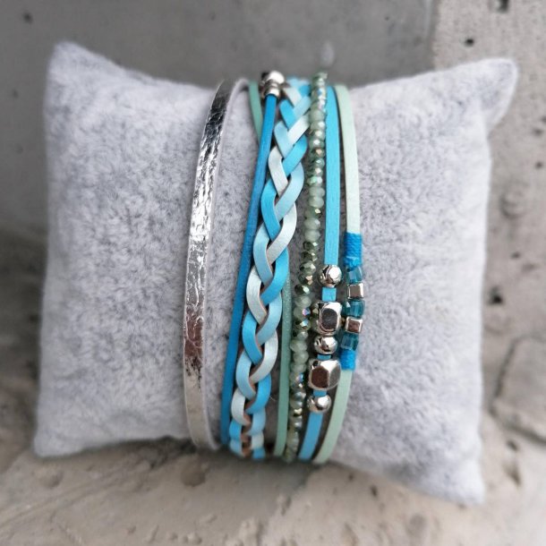 LEKKERT ARMBND I LYSE BLFARGER