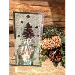 VAKKER SPEILSTAKE MED JULETRE, TIL ETT TELYS