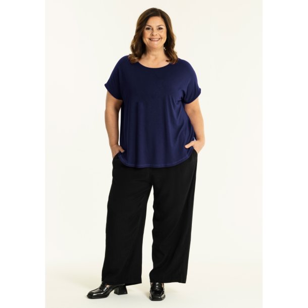 NYDELIG T-SHIRT I VISCOSE, MRK BL