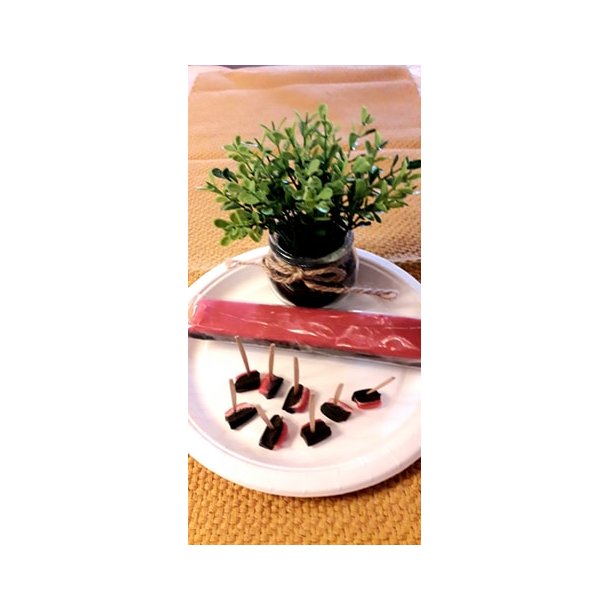 GAMMELDAGS KARAMELL STANG MED SMAK AV SALT LAKRIS OG BRINGEBR, 100 GR.