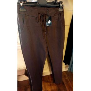 BUKSE MED SUPER STRETCH, VISCOSE, MRK BRUN