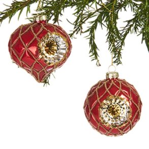 NYDELIG, GAMMELDAGS JULEKULE I GLASS, DRPEFORMET, RD MED GULLDEKOR, 8 CM